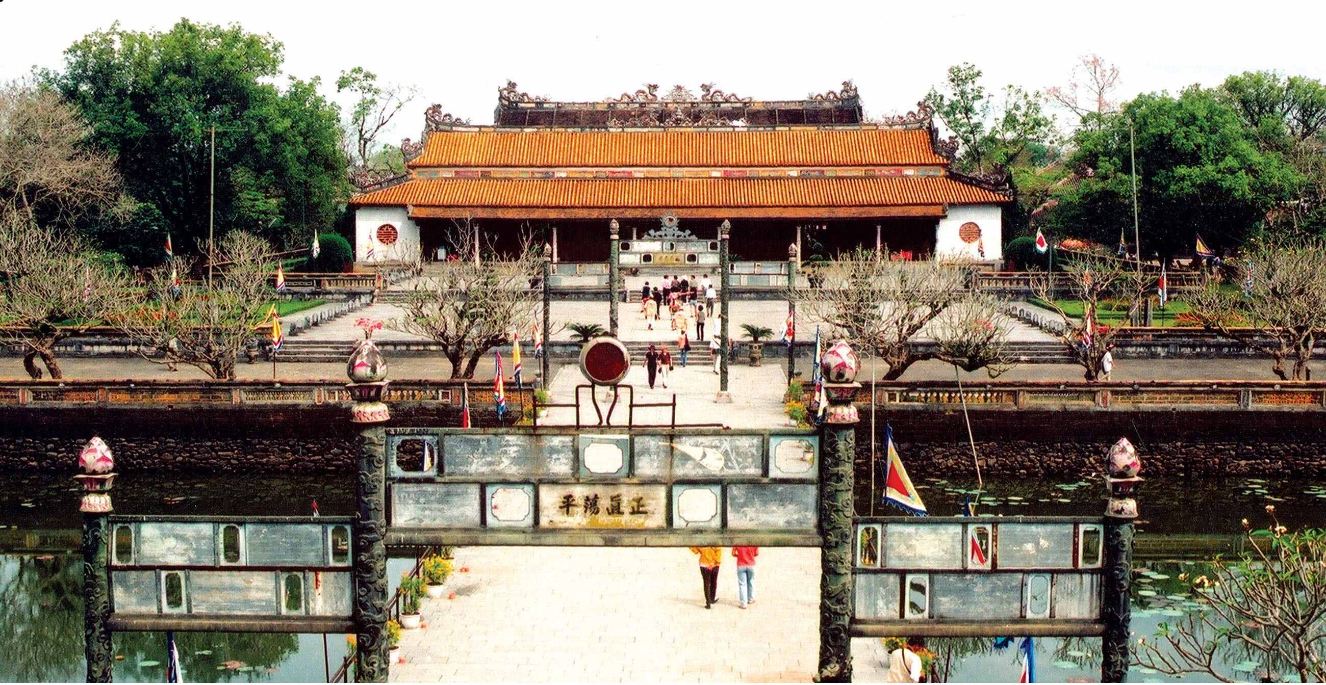 VIET NAM TOURS